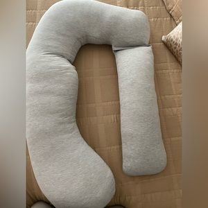 Pregnancy pillow